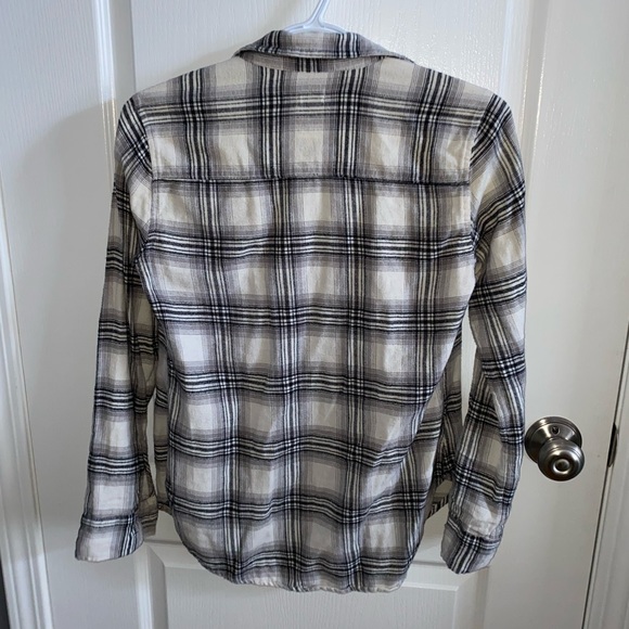 Hollister white and black plaid flannel - Picture 3 of 4